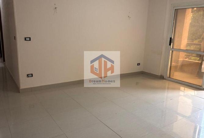 8225788 - Property Image 3