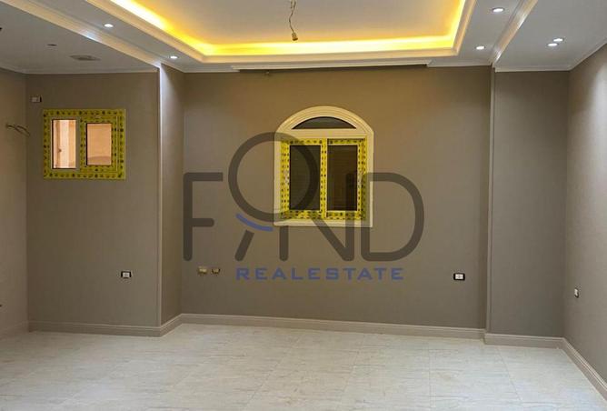8092619 - Property Image 2