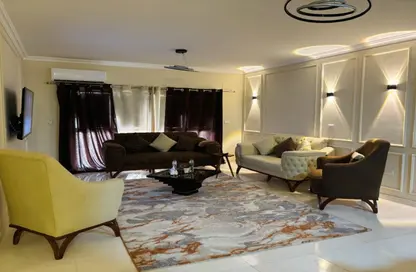 Apartment - 3 Bedrooms - 2 Bathrooms for rent in Tijan - Zahraa El Maadi - Hay El Maadi - Cairo