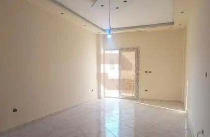 شقة - 2 غرف نوم - 1 حمام للبيع في شارع فيكتور ايمانويل الثالث - كفر عبده - رشدي - حي شرق - الاسكندرية