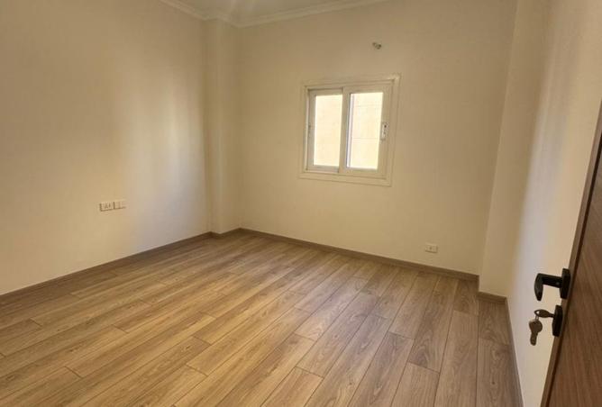 8275855 - Property Image 3