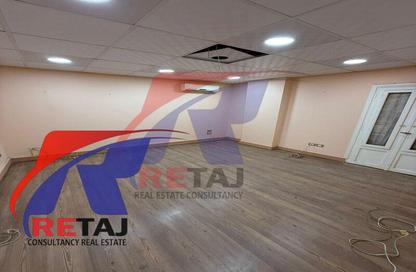 Apartment - 3 Bedrooms - 2 Bathrooms for sale in Sherif Samy St. - 8th Zone - Nasr City - Cairo