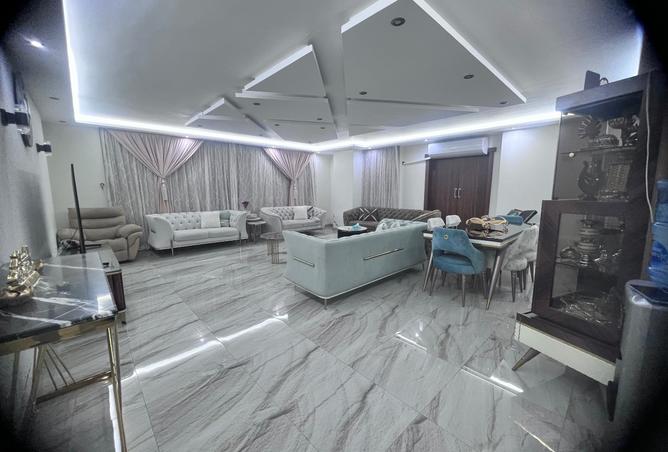 8370105 - Property Image 2