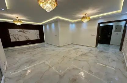 Apartment - 3 Bedrooms - 3 Bathrooms for sale in Madinaty - Cairo