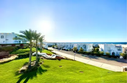 Townhouse - 3 Bedrooms - 3 Bathrooms for sale in Mountain View - Ras Al Hekma - North Coast