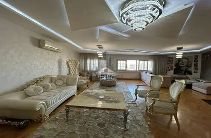 Apartment - 3 Bedrooms - 2 Bathrooms for sale in Mohamed Fawzy Moaz St. - Smouha - Hay Sharq - Alexandria