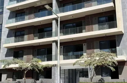 Apartment - 3 Bedrooms - 3 Bathrooms for sale in El Patio Oro - 5th Settlement Compounds - The 5th Settlement - New Cairo City - Cairo