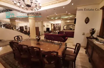 Villa - 7+ Bedrooms - 4 Bathrooms for sale in Al Shouyfat St. - District 1 - The 5th Settlement - New Cairo City - Cairo