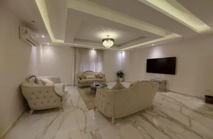 Apartment - 3 Bedrooms - 3 Bathrooms for sale in Shooting Club Street - Dokki - Giza