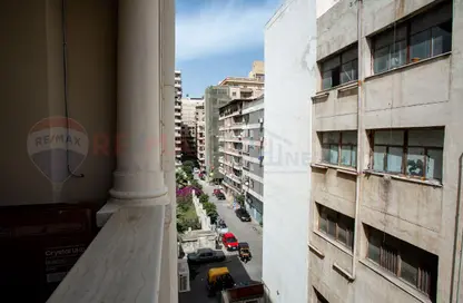 Apartment - 3 Bedrooms - 2 Bathrooms for sale in Laurent - Hay Sharq - Alexandria