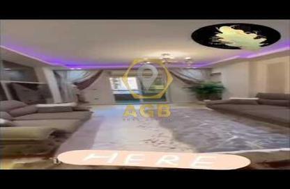 Apartment - 3 Bedrooms - 2 Bathrooms for sale in 8th Zone - Nasr City - Cairo