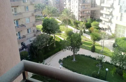 Apartment - 3 Bedrooms - 2 Bathrooms for sale in Al Rehab - New Cairo City - Cairo