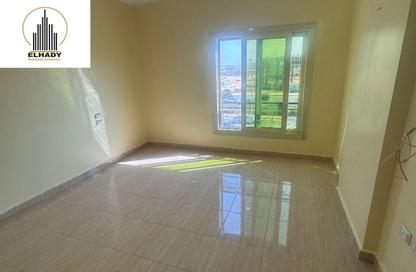 شقة - 3 غرف نوم - 2 حمامات للايجار في عمارات البنفسج - البنفسج - مدينة القاهرة الجديدة - القاهرة