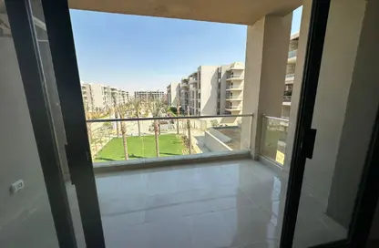 Apartment - 3 Bedrooms - 2 Bathrooms for sale in The Address East - 90 Street - The 5th Settlement - New Cairo City - Cairo