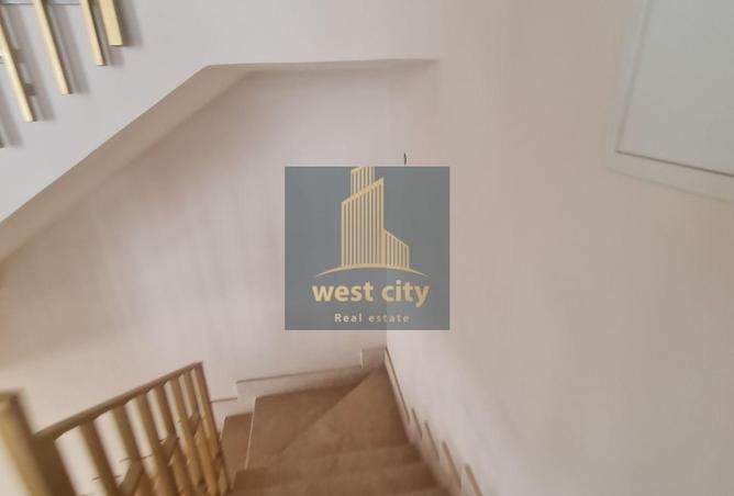 8063086 - Property Image 3