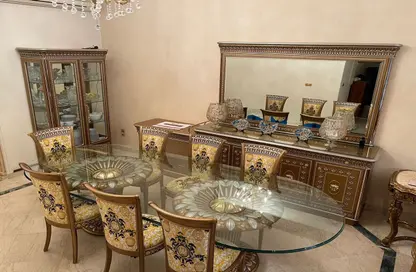فيلا - 6 غرف نوم - 4 حمامات للبيع في الشروق 2000 - كمبوندات الشروق - مدينة الشروق - القاهرة