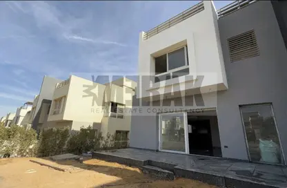 Townhouse - 4 Bedrooms - 4 Bathrooms for sale in Hyde Park - 5th Settlement Compounds - The 5th Settlement - New Cairo City - Cairo
