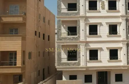 Apartment - 3 Bedrooms - 3 Bathrooms for sale in New Narges - New Cairo City - Cairo