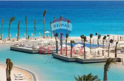 Chalet - 3 Bedrooms - 4 Bathrooms for sale in Hacienda West - Ras Al Hekma - North Coast