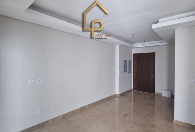 8246928 - Property Image 2