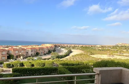 شاليه - 3 غرف نوم - 2 حمامات للايجار في تلال العلمين - سيدي عبد الرحمن - الساحل الشمالي
