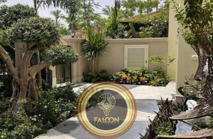 Villa - 4 Bedrooms - 3 Bathrooms for sale in Sarai - Mostakbal City Compounds - Mostakbal City - Future City - Cairo