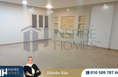 Co-Working Space - Studio - 2 Bathrooms for rent in Janaklees - Hay Sharq - Alexandria