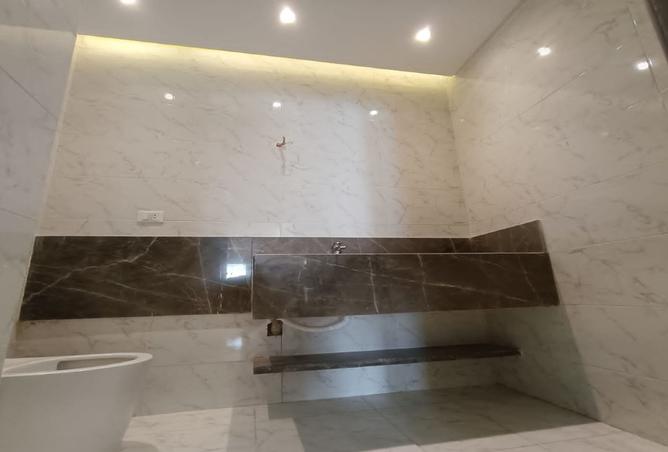 8006731 - Property Image 3