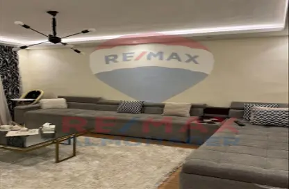 Apartment - 3 Bedrooms - 3 Bathrooms for sale in Gamal Abdel-Nasser Axis - 6 October City - Giza