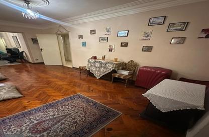 Apartment - 3 Bedrooms - 2 Bathrooms for sale in Mohamed Maraashly St. - Zamalek - Cairo