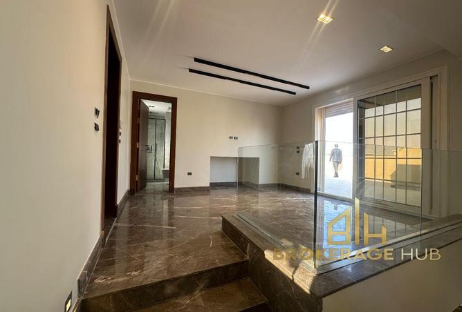 8323354 - Property Image 3