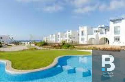 Chalet - 2 Bedrooms - 2 Bathrooms for sale in Mountain View - Ras Al Hekma - North Coast