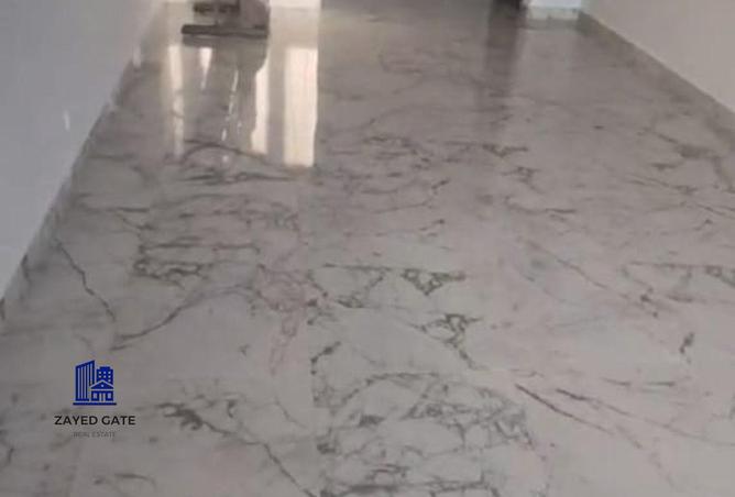 8260522 - Property Image 2