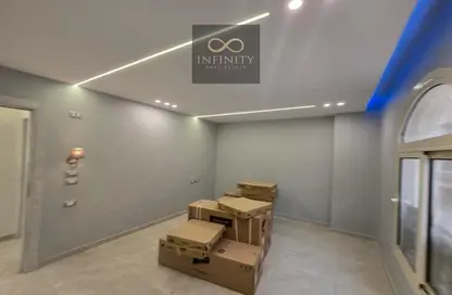 Apartment - 3 Bedrooms - 1 Bathroom for rent in Zahraa El Maadi - Hay El Maadi - Cairo