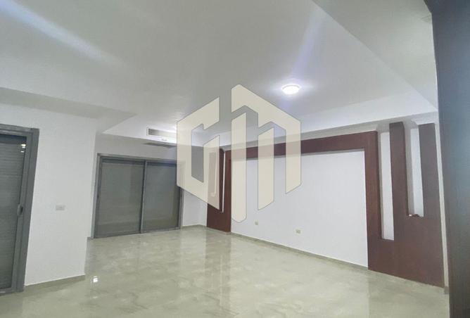 8213749 - Property Main Image