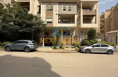 Apartment - 3 Bedrooms - 2 Bathrooms for sale in South Lotus - El Lotus - New Cairo City - Cairo