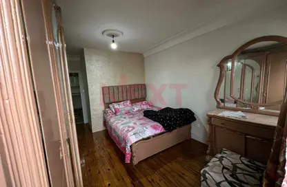 Apartment - 3 Bedrooms - 1 Bathroom for sale in Doctor Abdel Halim Mahmoud Wahdan St. - El Mandara - Hay Than El Montazah - Alexandria