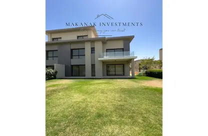 Villa - 3 Bedrooms - 4 Bathrooms for sale in Swan Lake Residence - 5th Settlement Compounds - The 5th Settlement - New Cairo City - Cairo