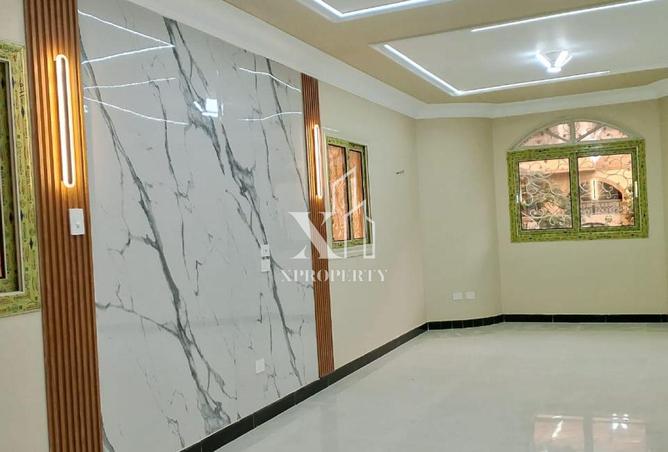 8273464 - Property Image 3