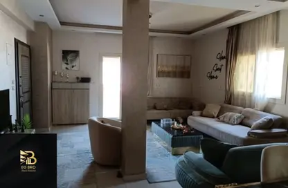 Apartment - 3 Bedrooms - 2 Bathrooms for sale in The 1st Settlement - New Cairo City - Cairo