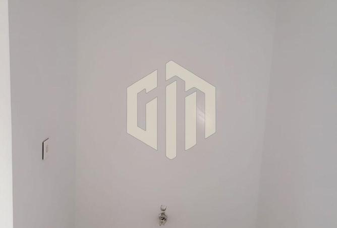 8273276 - Property Image 3