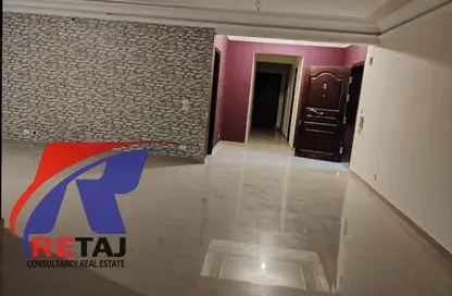 شقة - 3 غرف نوم - 3 حمامات للايجار في محور طلعت حرب - الحي الثاني - التجمع الخامس - مدينة القاهرة الجديدة - القاهرة