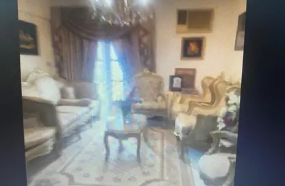 Apartment - 2 Bedrooms - 1 Bathroom for sale in 1st District - Sheikh Zayed City - Giza