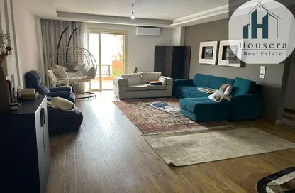 Apartment - 3 Bedrooms - 2 Bathrooms for sale in Green 3 - 2nd District - Sheikh Zayed City - Giza