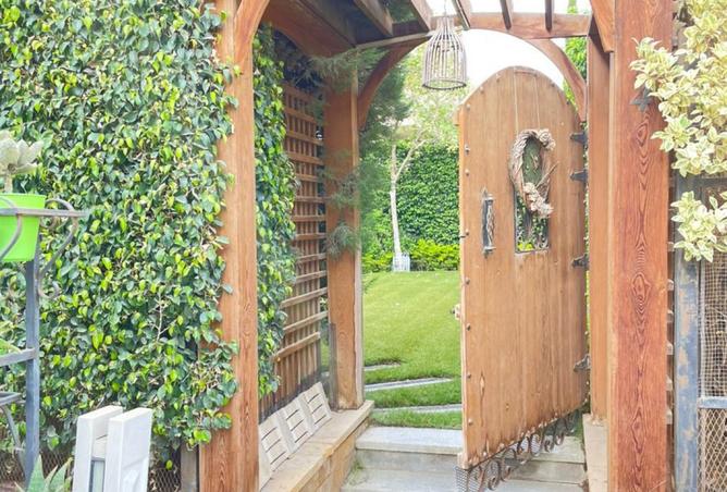 8412330 - Property Image 2