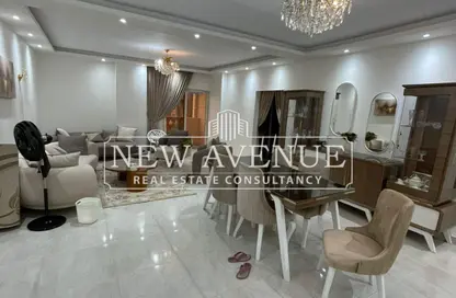 شقة - 3 غرف نوم - 2 حمامات للبيع في طريق الشروق - المجاورة الاولي - الحي الثامن - مدينة الشروق - القاهرة