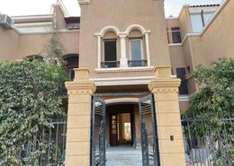 Townhouse - 6 bedrooms - 5 bathrooms for للايجار in Mena Residence - South Investors Area - New Cairo City - Cairo