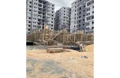 Apartment - 2 Bedrooms - 2 Bathrooms for sale in Zahraa Al Maadi Tunnel - Degla - Hay El Maadi - Cairo