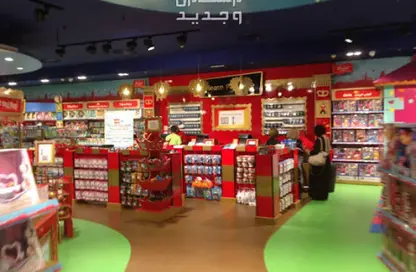 محل تجاري - استوديو - 2 حمامات للايجار في شارع التسعين الشمالي - التجمع الخامس - مدينة القاهرة الجديدة - القاهرة