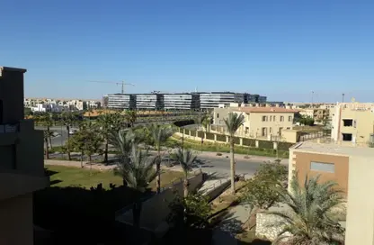 (بنتهاوس  (روف - 3 غرف نوم - 4 حمامات للبيع في بيفرلي هيلز - كمبوندات الشيخ زايد - الشيخ زايد - الجيزة